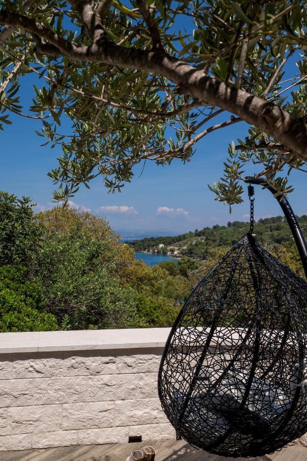 Uniquely Designed Villa Ivana With Outdoor Jacuzzi Nearby The Pebble Banje Beach At The Island Of Solta Rogač Zewnętrze zdjęcie