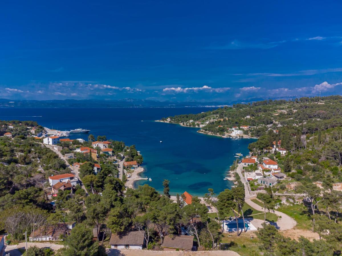Uniquely Designed Villa Ivana With Outdoor Jacuzzi Nearby The Pebble Banje Beach At The Island Of Solta Rogač Zewnętrze zdjęcie