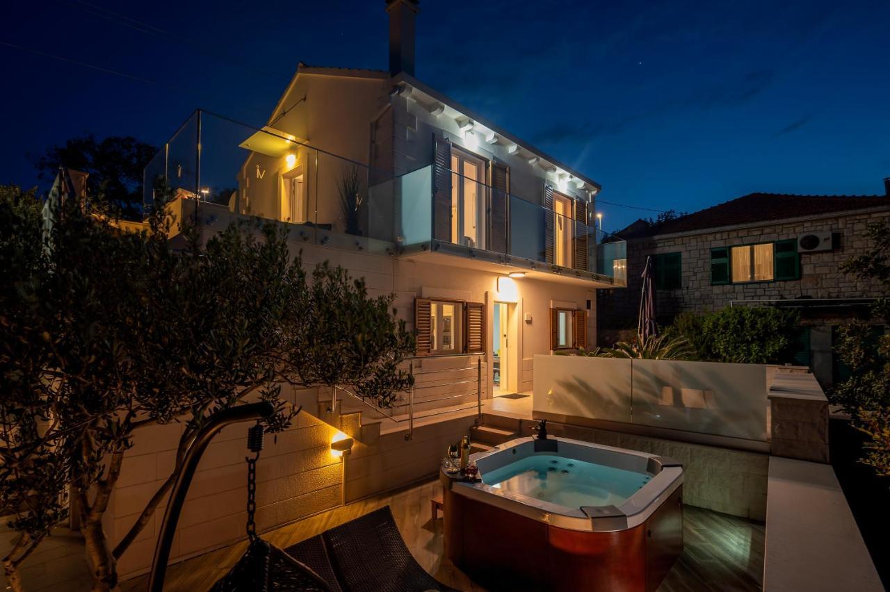 Uniquely Designed Villa Ivana With Outdoor Jacuzzi Nearby The Pebble Banje Beach At The Island Of Solta Rogač Zewnętrze zdjęcie